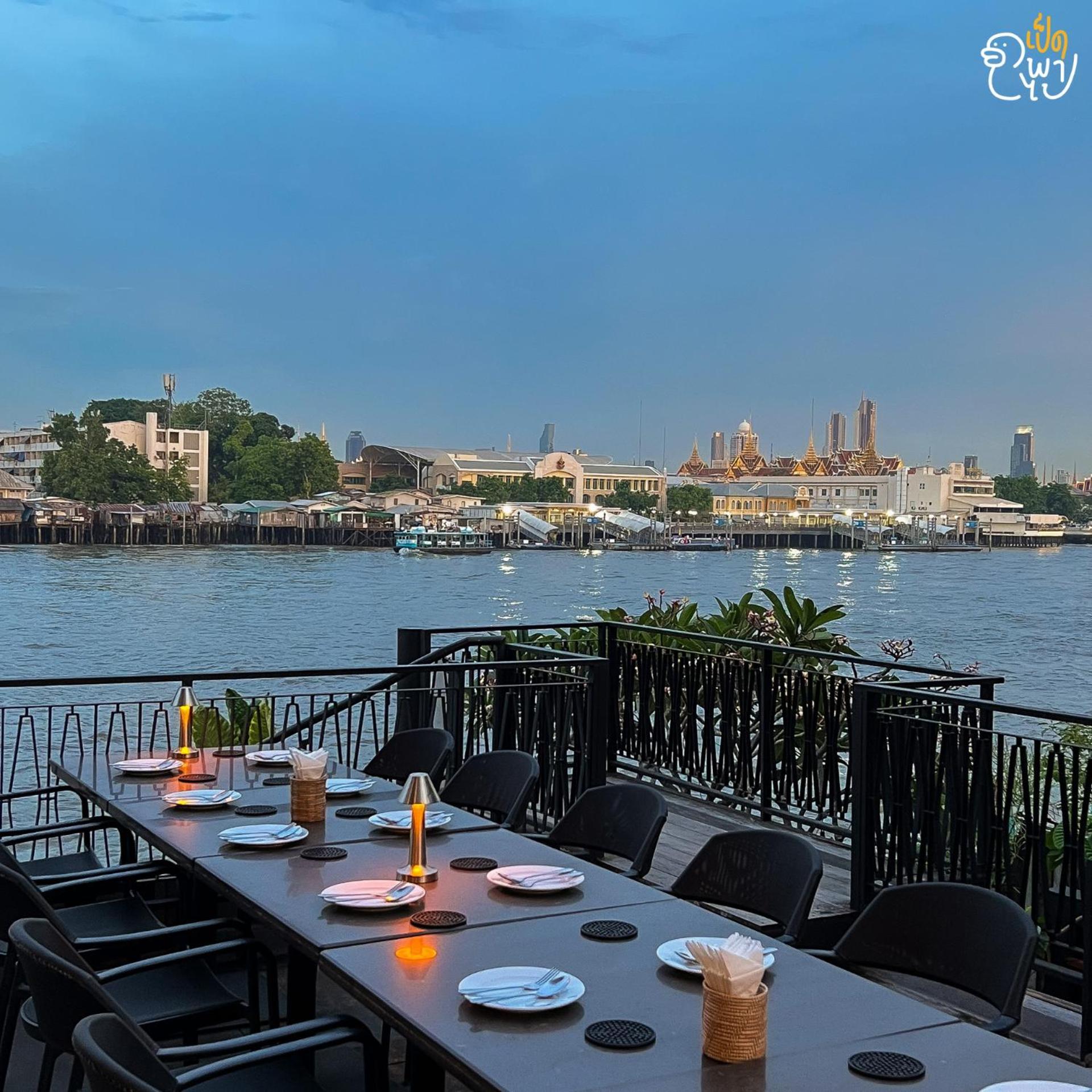 Baan Wanglang Riverside, Бангкок Екстер'єр фото